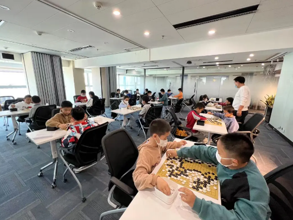 盈科资讯 | 盈科大连与大连弈友围棋学校共办“天下盈嘉杯”围棋友谊赛暨民法典宣讲会